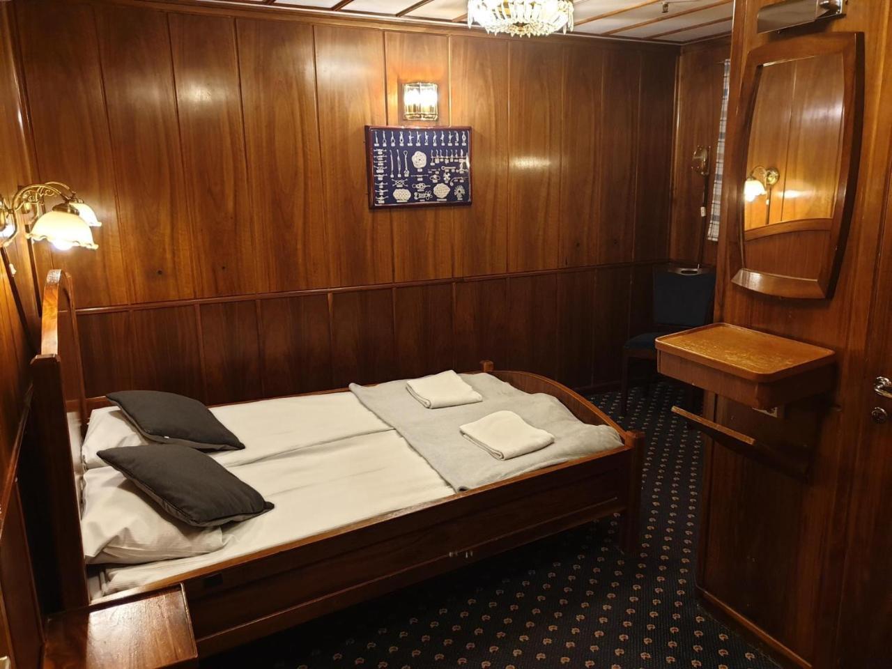 M/s Birger Jarl - & Botel 2*